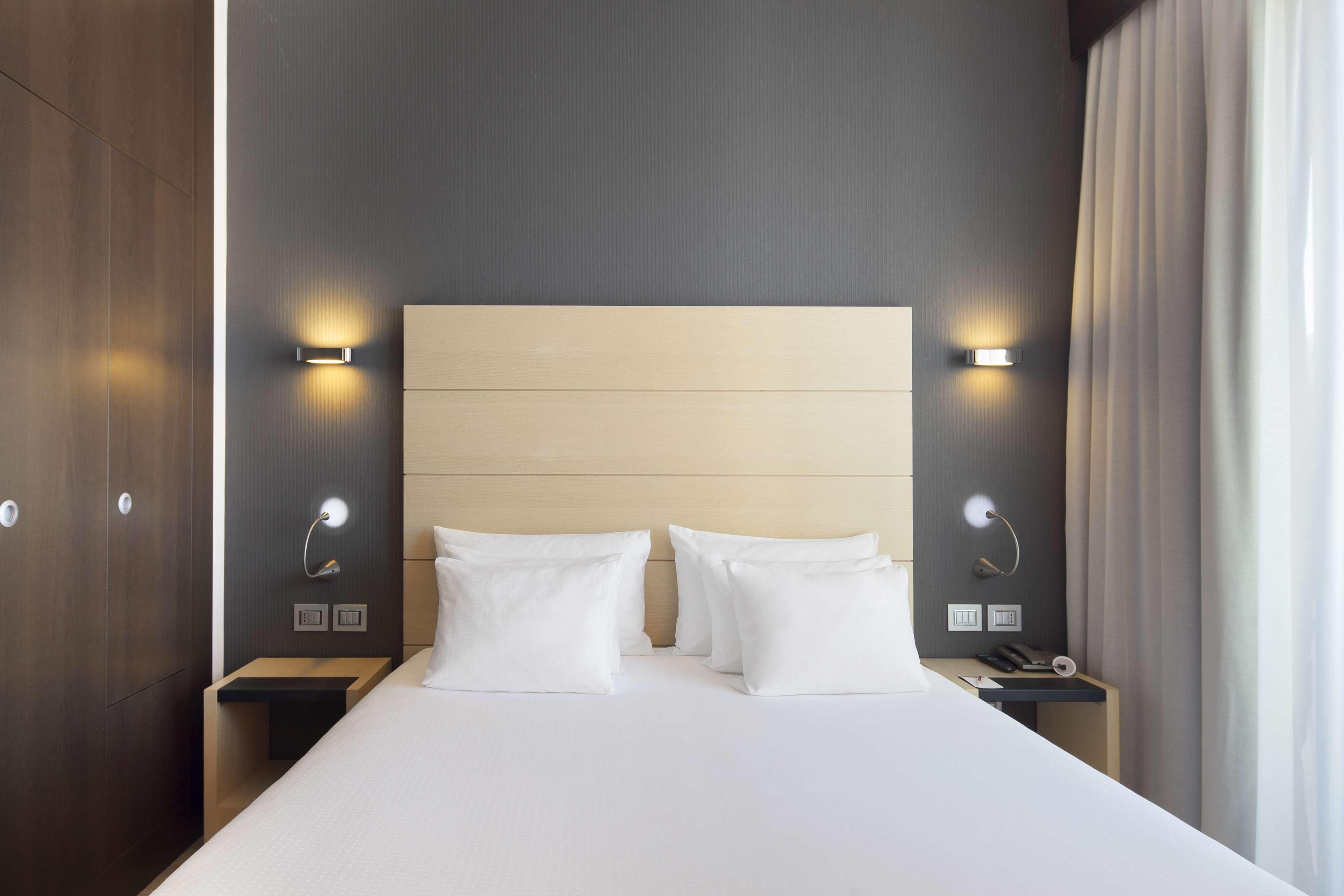 Nh Collection Milano President Hotel Ngoại thất bức ảnh A room at the hotel