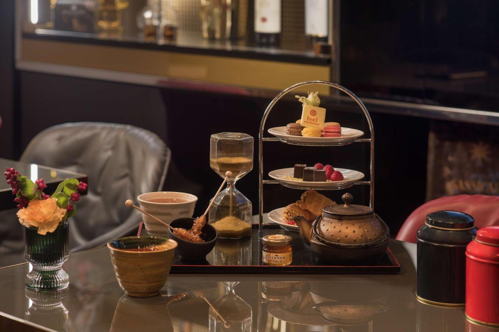 Nh Collection Milano President Hotel Ngoại thất bức ảnh Afternoon tea at the Mandarin Oriental, London